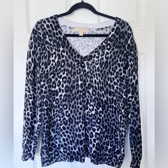 Michael Kors V-neck Sweater-size medium - Picture 1 of 5